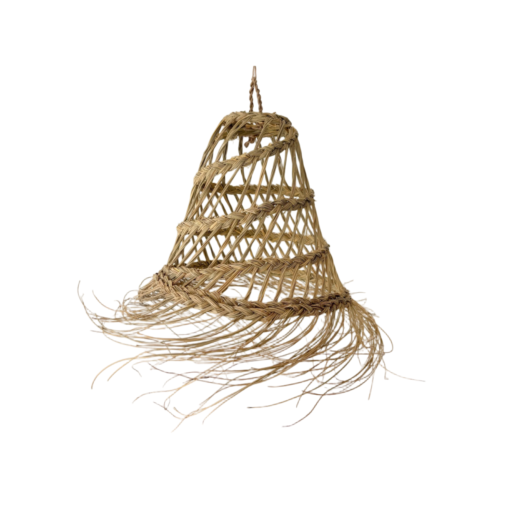 Pīta griestu lampa no niedres. Koniska forma, boho stils.